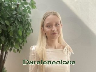 Dareleneclose