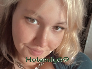 Hotemily69