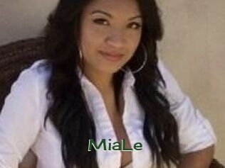 Mia_Le