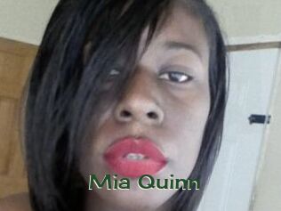 Mia_Quinn