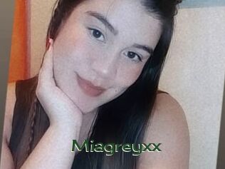 Miagreyxx