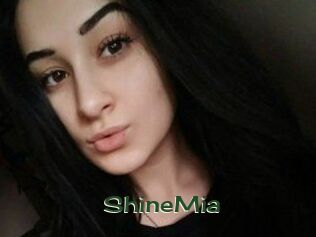 ShineMia